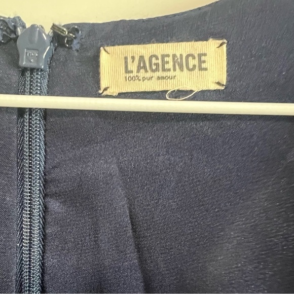 L'AGENCE Royal Blue Mixed Media Cocktail
Dress, in Excellent Pre Loved Condition - Picture 5 of 6